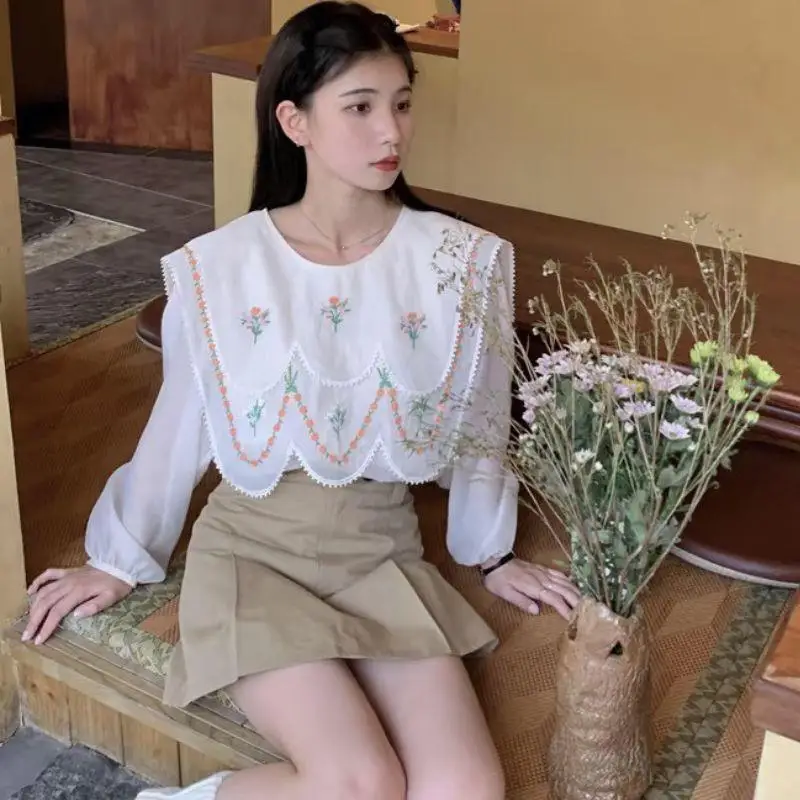 DIY Collar falso desmontable borde ondulado Collar falso cuello bordado encaje hasta escote bordado Floral muñeca solapa chal