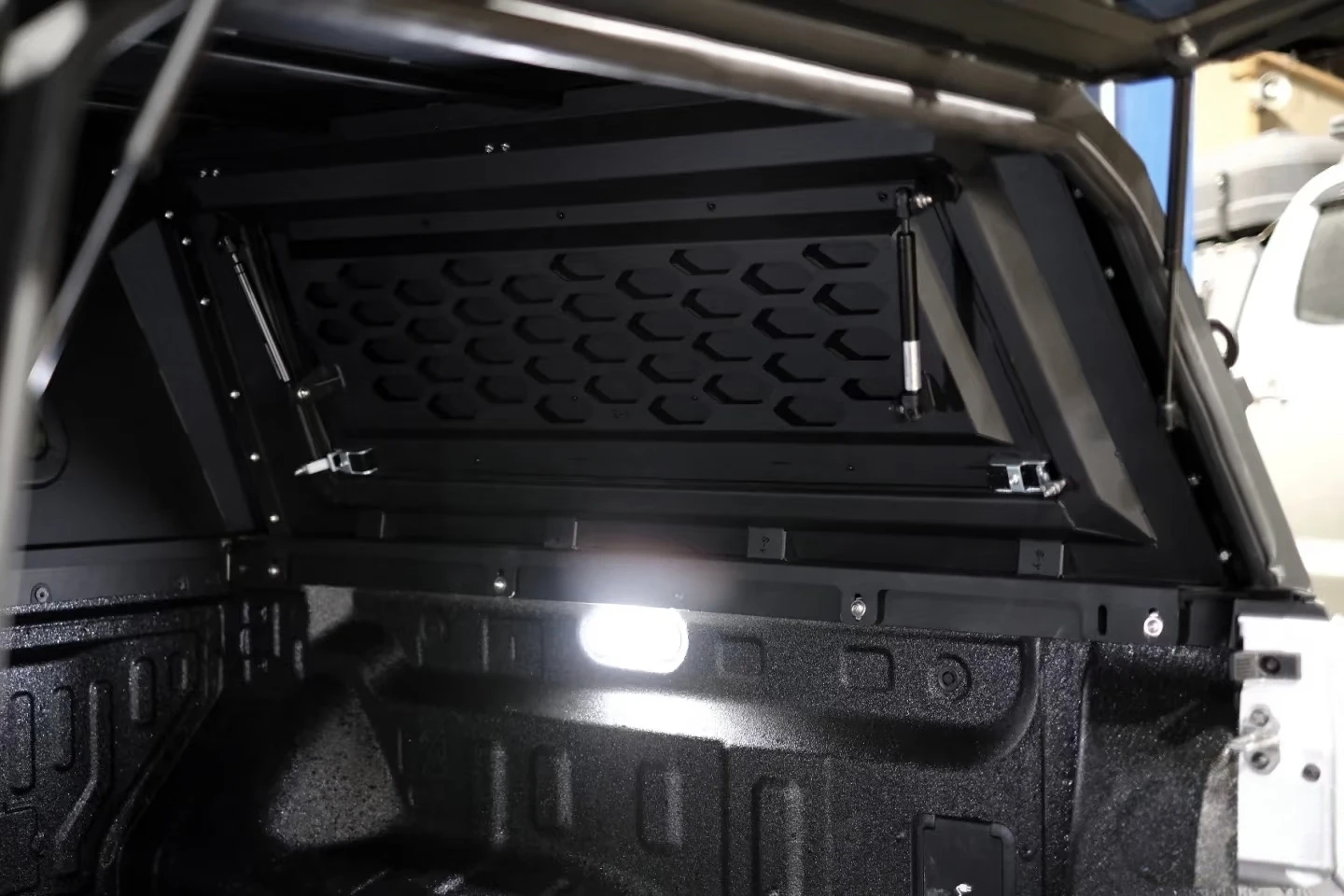 

CoolCar 4x4 Жесткий верхний навес для грузовика для Ram Gladiator для Tacoma - Водонепроницаемая блокировка, внешний аксессуар, руководство Ra