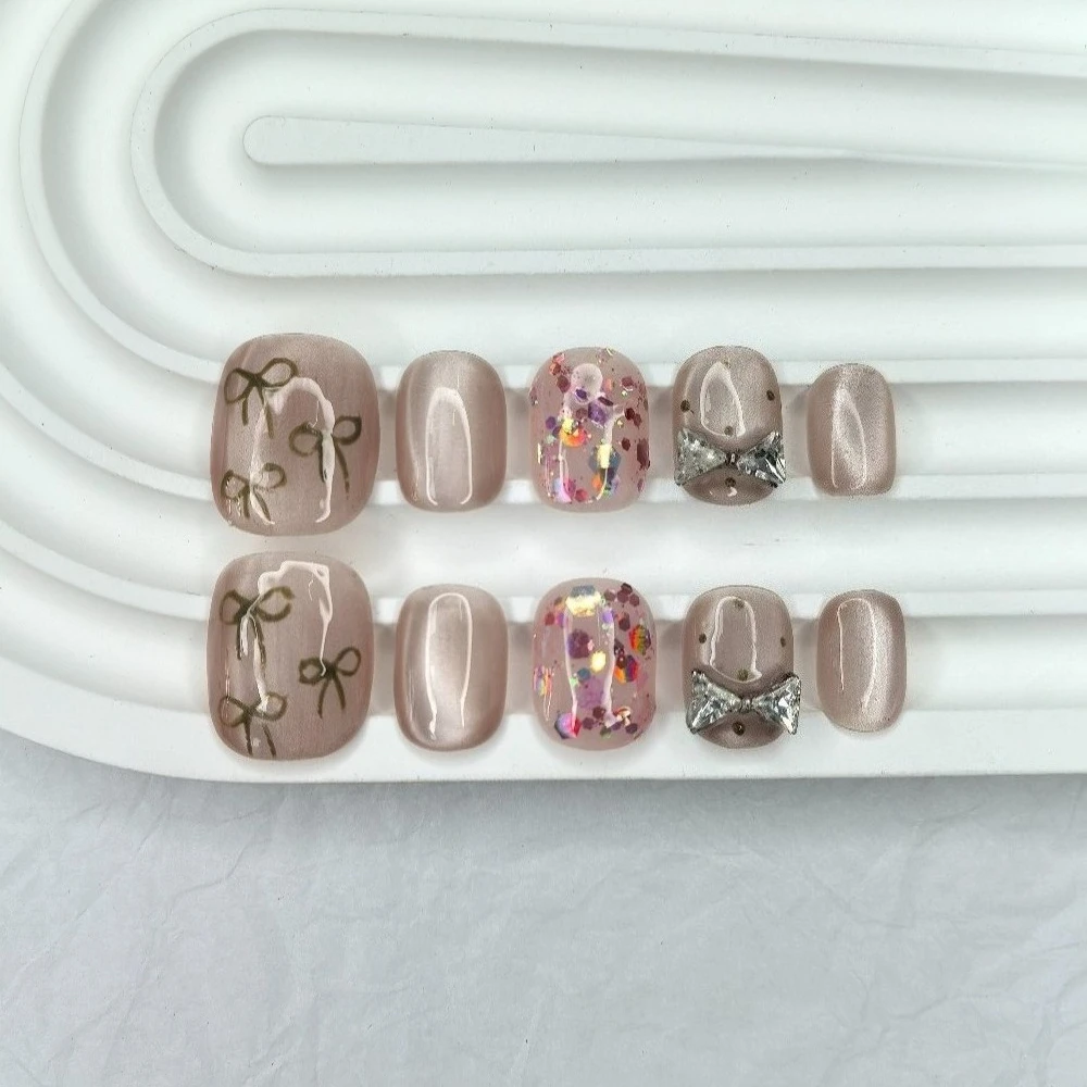10 Pieces Sweet Sexy Short Handmade Press On Nails Super Glitter Sequins Cat Eye Bow Art Fake Nails Removable Reusable