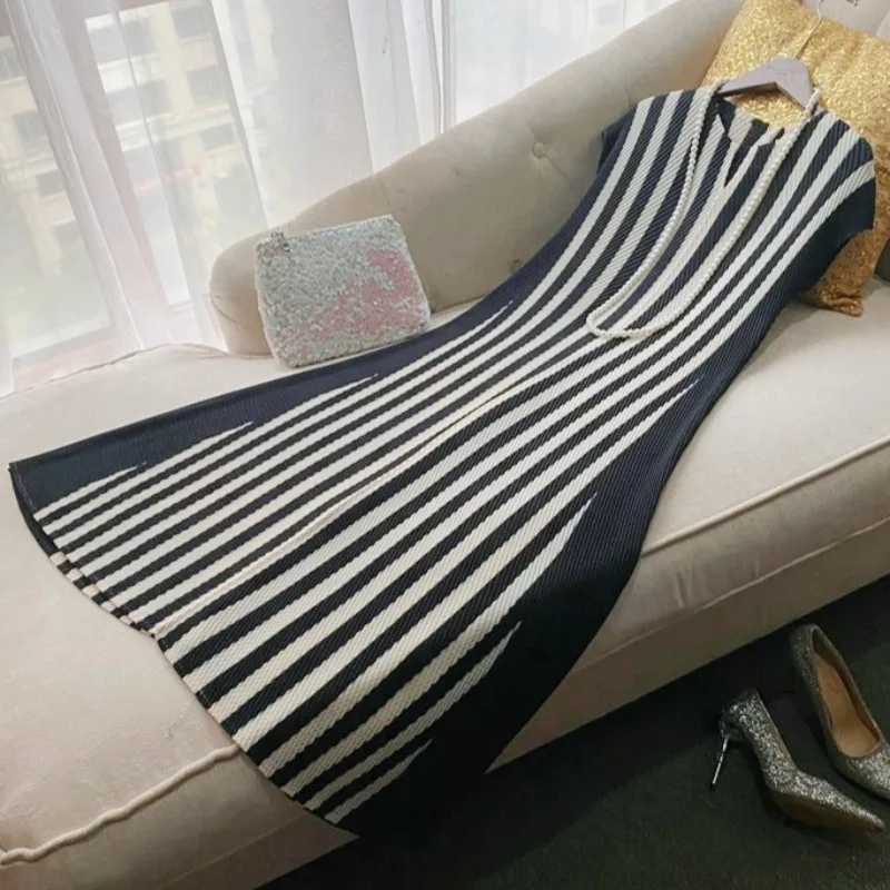 Miyake Pleated Sleeveless Black White Striped Dresses 2026 Summer New Elegant Fashionable Stretch Women's Non-Iron Long Dress
