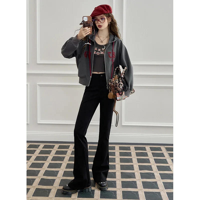 ELFSACK Women's Cropped Zip-Up Hooded Jacket with Embroidery, Casual Long Sleeve Outerwear for Everyday Wear