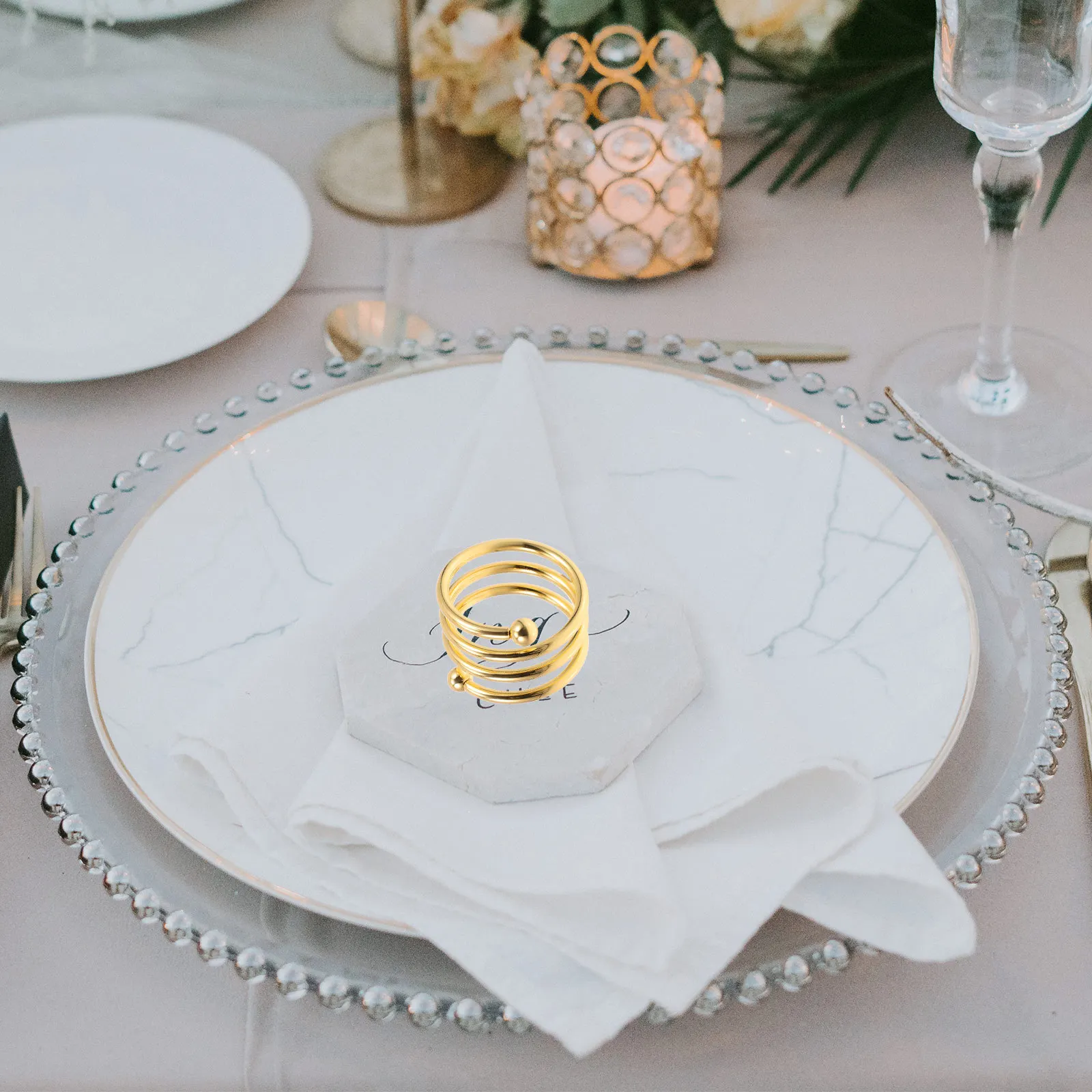 

4 Pcs Napkin Ring Holders Small Rings Exquisite Napkins Desktop Hotel Buckle for Tables Simple Iron Buckles Bride Alloy