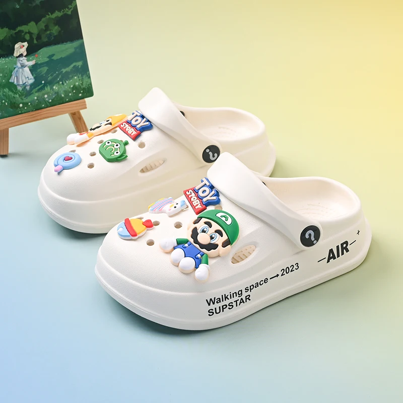 

Kids Summer Sandals EVA Design Children Slippers Soft Non Slip Platform Slides Outdoor Garden Shoes High Quality Fashion Shoes