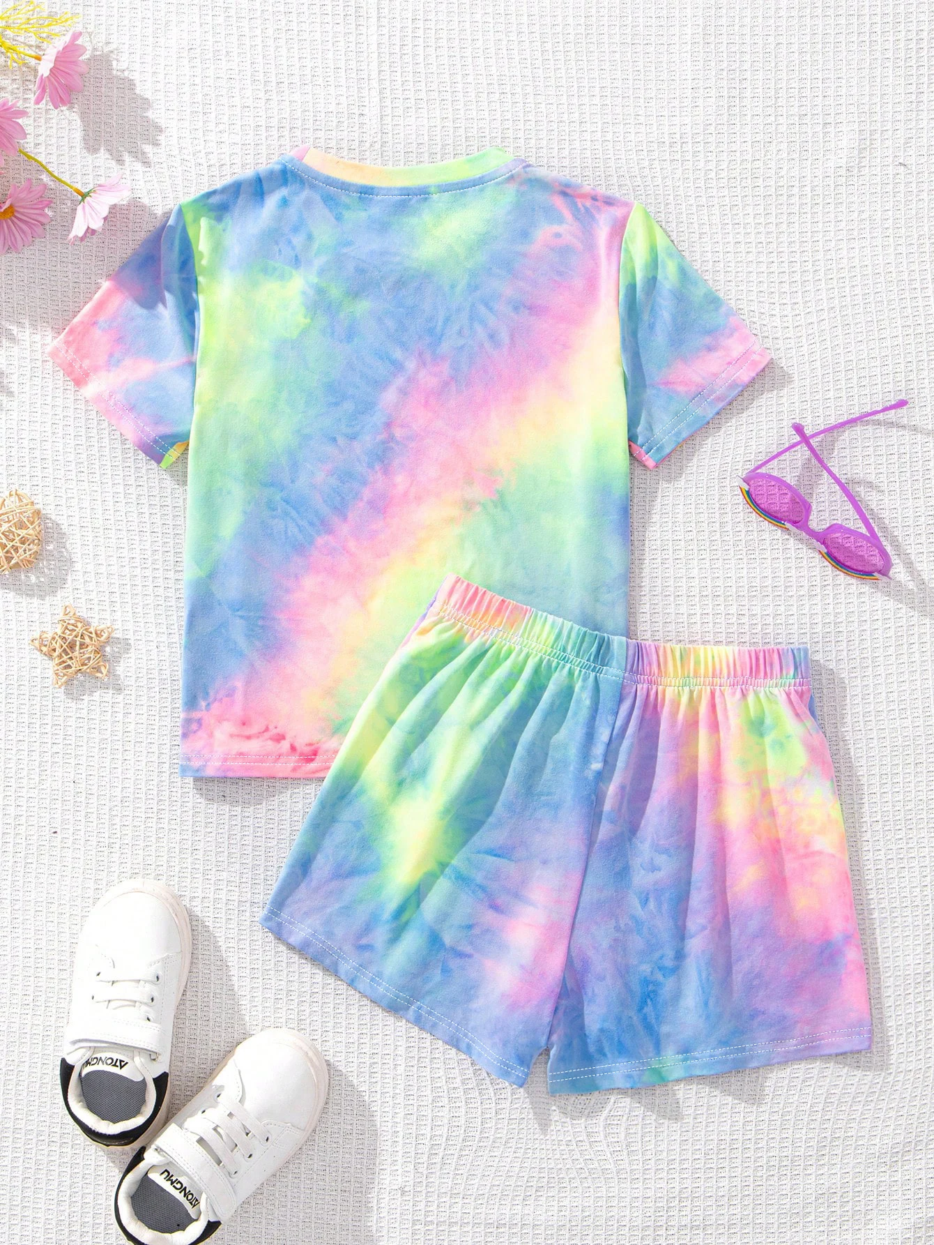 Comfy Kids Girls 2-Piece Outfit, Soft Breathable Fabric Tie Dye Floral Print T-Shirt & Shorts for Vacation & Outings