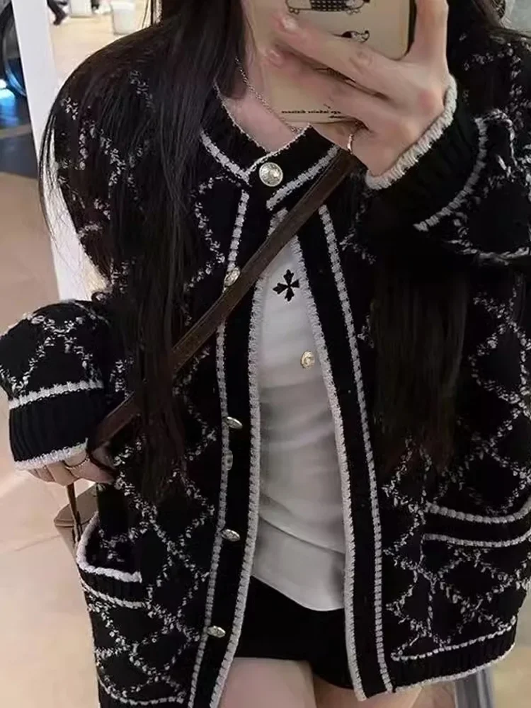 الخريف والشتاء جديد الماس المرأة طويلة الأكمام طاقم الرقبة سترة أنيقة سترة واحدة الصدر تريكو رداء علوي غير رسمي