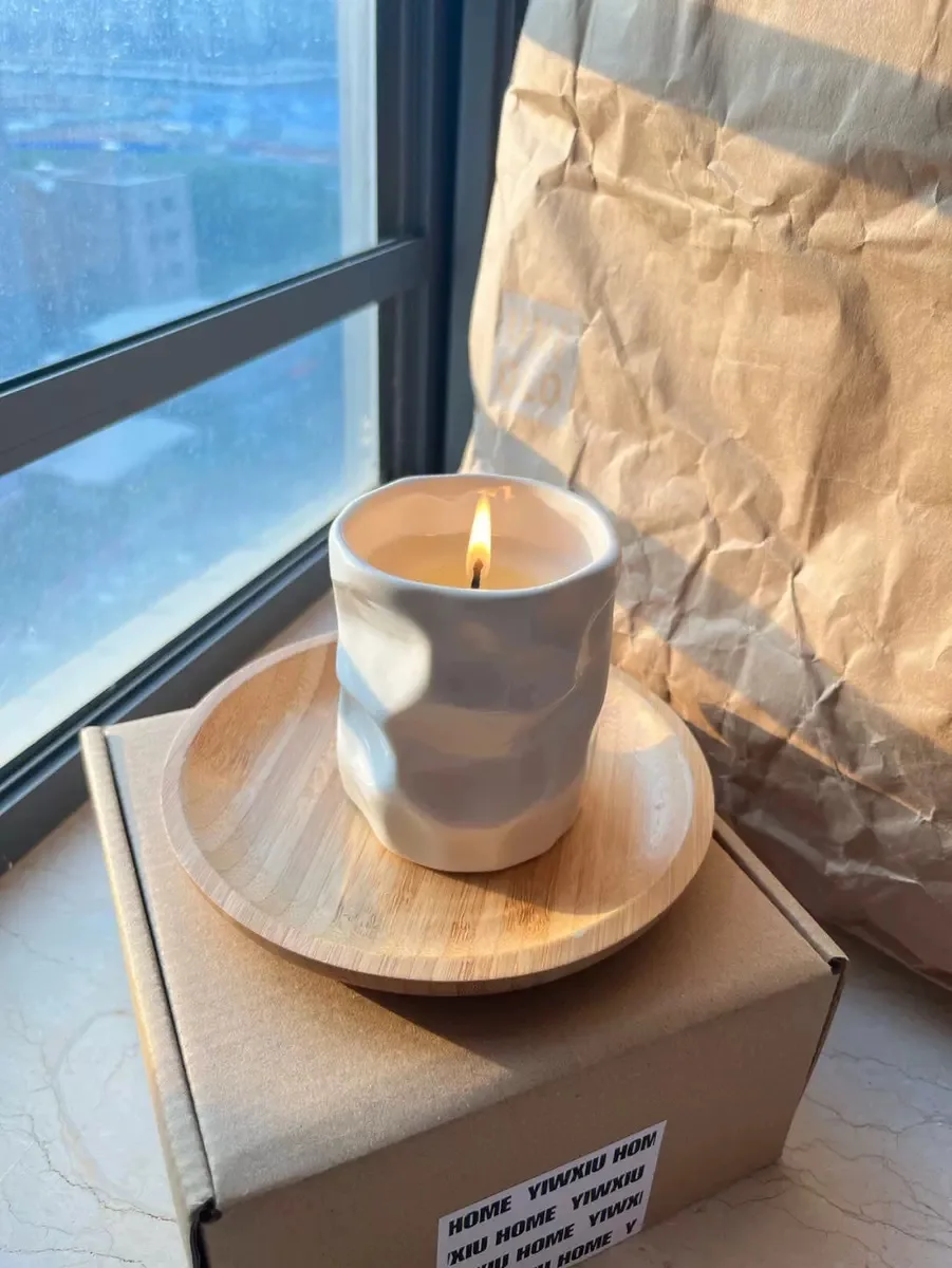 Creative soybean wax hand-squeezed special-shaped ceramic cup scented candle low temperature candle candle holder ornament decor