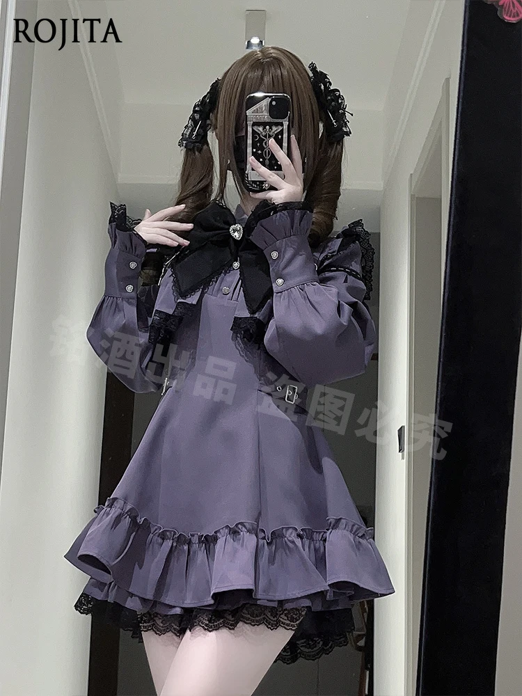 Vestido de encaje producido en masa para subcultura Y2K, conjunto de dos piezas de vestido y pantalones cortos de manga larga con ribete de encaje rojo y negro para primavera y otoño