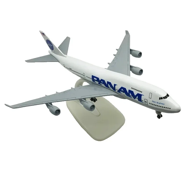 New Scale 1:200 20cm B747 PAN AM Airline Decorative Aircraft Model with Wheels Gear Exclusive Gift For Aircraft Fans