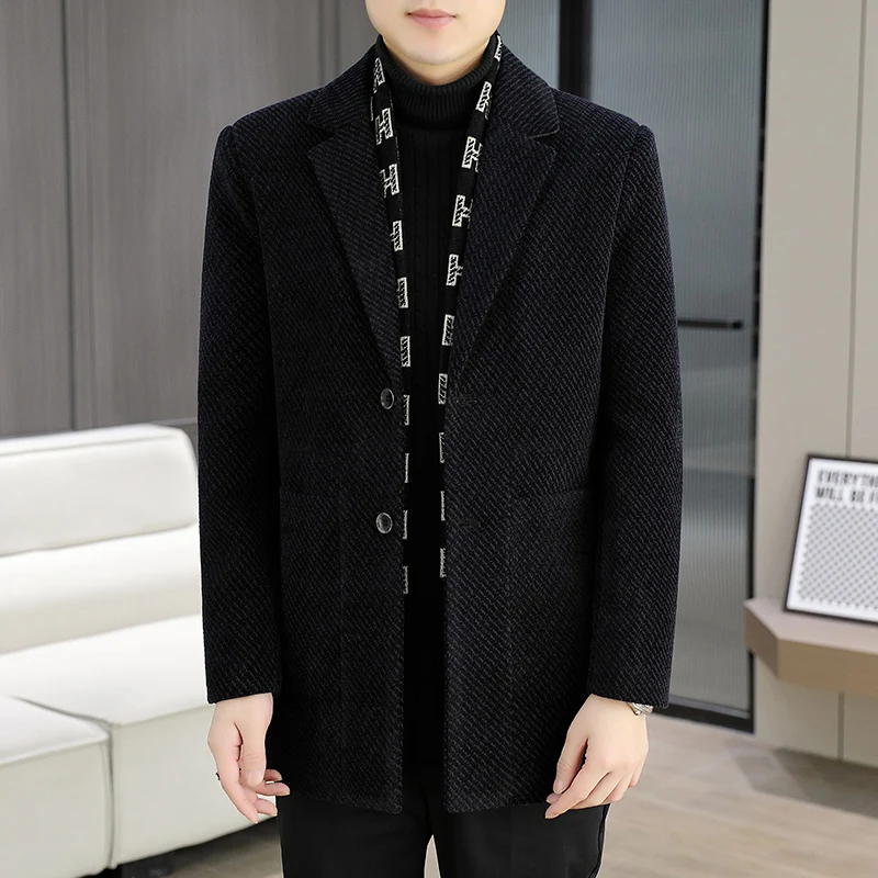 

High-Quality Fashionable Mid-Length Tiger Skin Fleece Windbreaker with RemovableCap Thickened Woolen Overcoat for Stylish Warmt