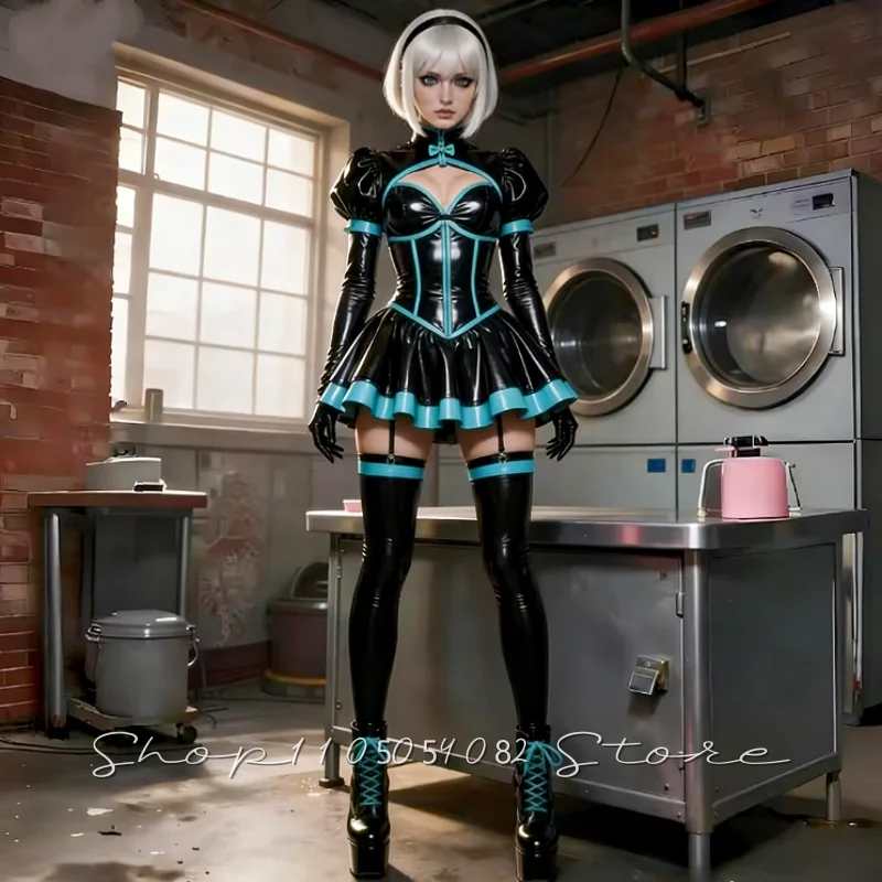 Maßgeschneiderte Mini-Kurzkleider im Anime-Stil für Cosplay-Partys mit Puffärmeln und Ausschnitten aus Schwarzem PVC-Glanzmaterial für Besondere Anlässe und Abendveranstaltungen