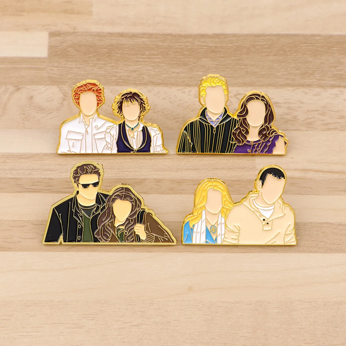 Twilight Enamel Pin TV Show Va - đánh giá và giá Women'S Vampire Accessories