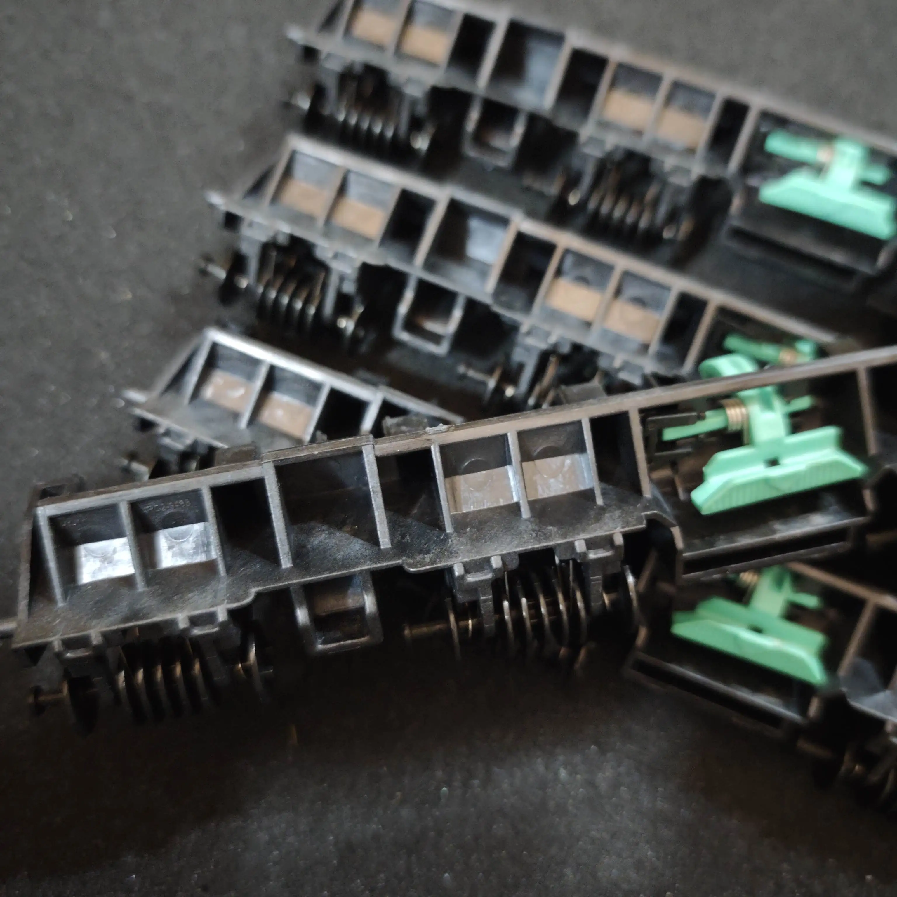 

5PC Fuser Guide Delivery for Canon MF4410 MF4710 MF4752 MF4890 MF4779 MF4712 RC2-9483-000 RC2-9484-000