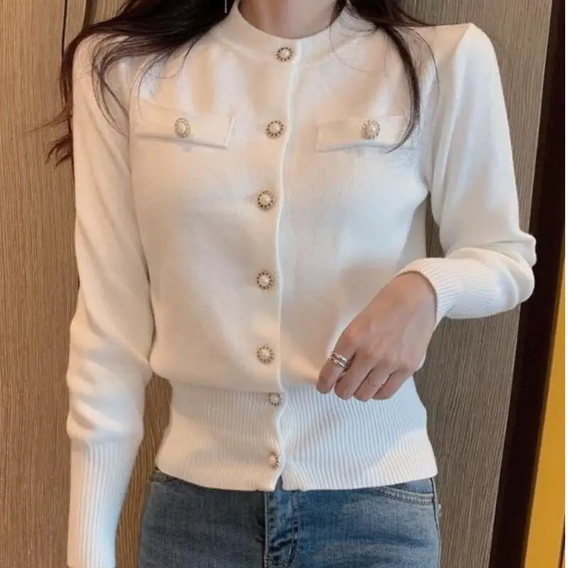 

Осенний новый вязаный кардиган, короткий, повседневный и удобный, вязаный приталенный свитер корейской версии, куртка с длинными рукавами в стиле ретро
