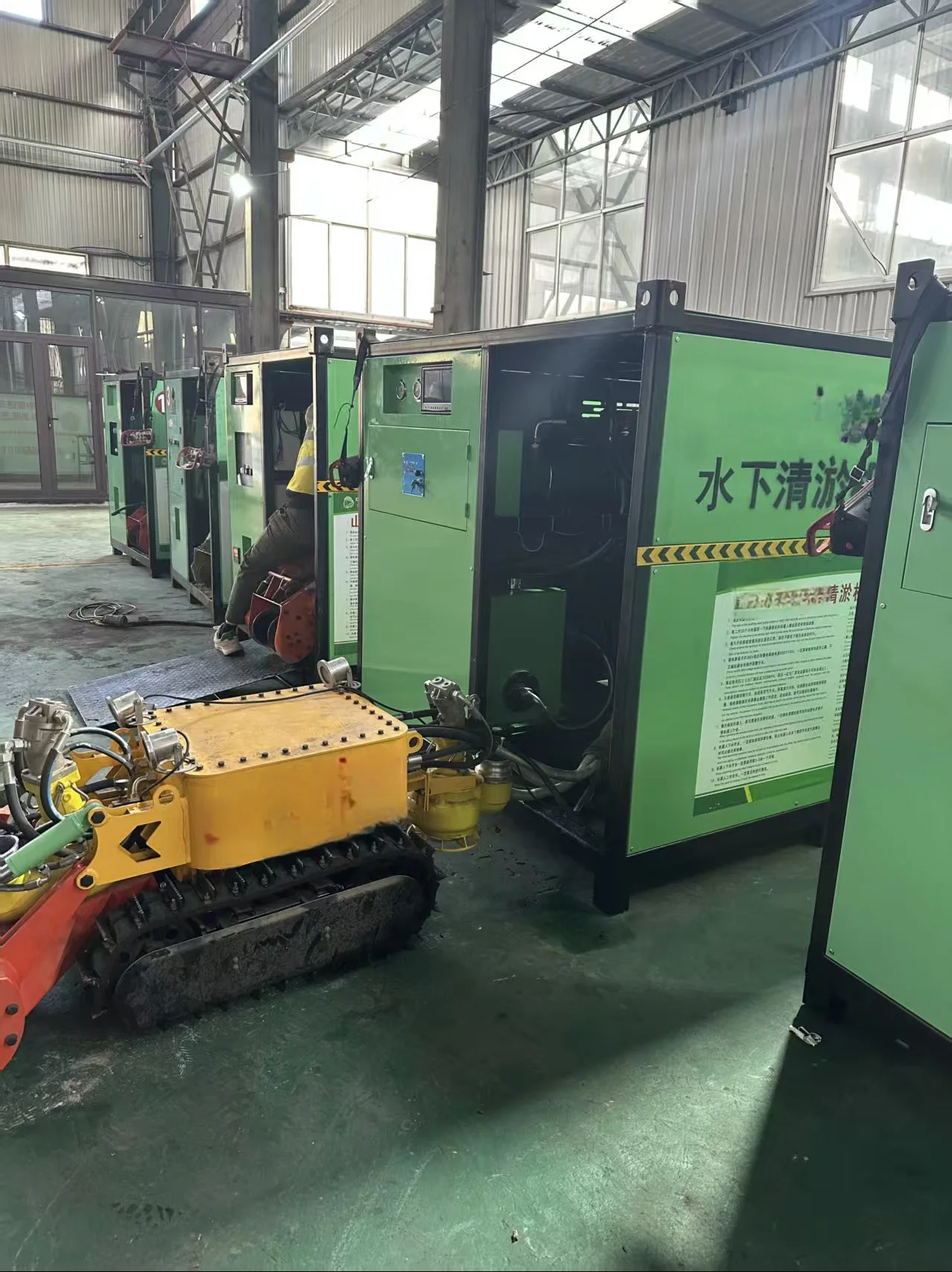 أفضل بيع روبوت الحمأة الذكي لتنظيف خزان مياه الصرف الصحي بركة بركة عالية الكفاءة متعددة مرات أسرع من العمل اليدوي