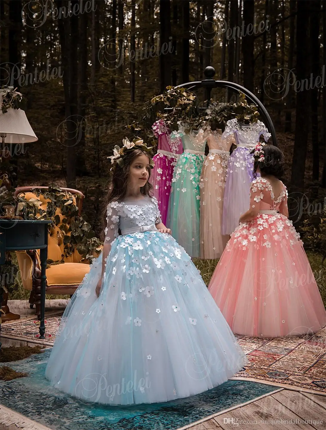 Customized Sky Blue Tiered Flower Girl Wedding Dresses Lace Tulle Children Birthday Gowns First Kids Communion Pageant Clothes