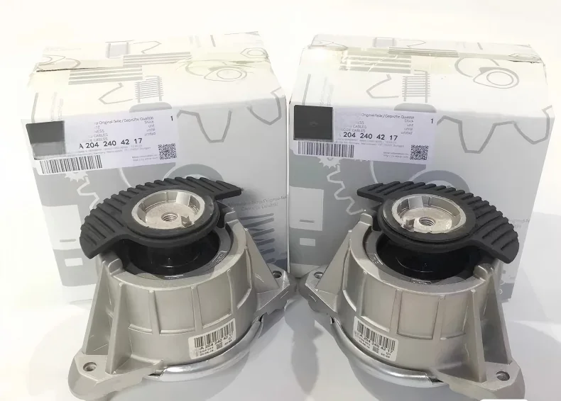 

Комплект из 3-х опор двигателя и трансмиссии OEM A2042400117 A2042404217 A2122400418 для Mercedes Benz W204 W212 C180 C200 C250 E200 250