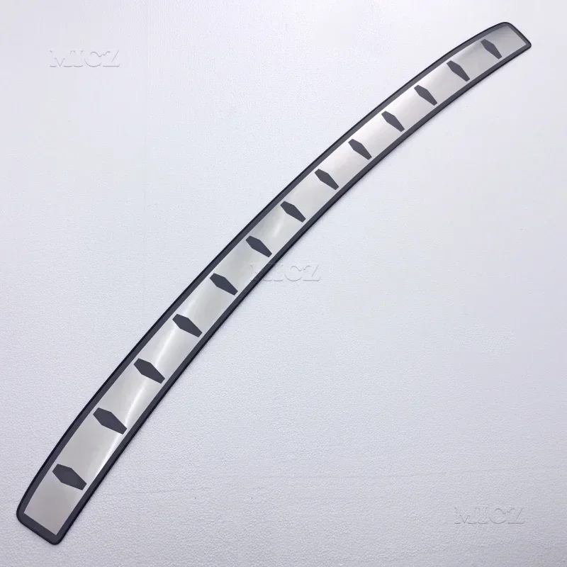 

For Volvo XC60 2018 2019 2020-2023 2024 Car Styling Stainless Steel Rear Bumper Protector Sill Trunk Rear Guard Tread Plate Trim