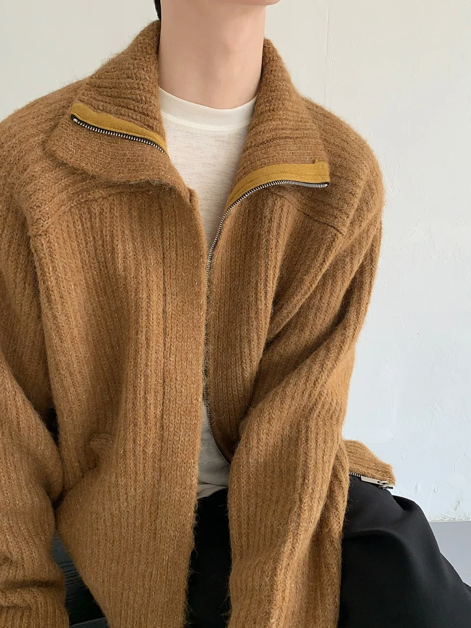 Men's 2025 Winter New Thickened Stand Collar Zipper Cardigan Sweaters Men's High-end Knitted Sweater Fashion Solid Color Jackets