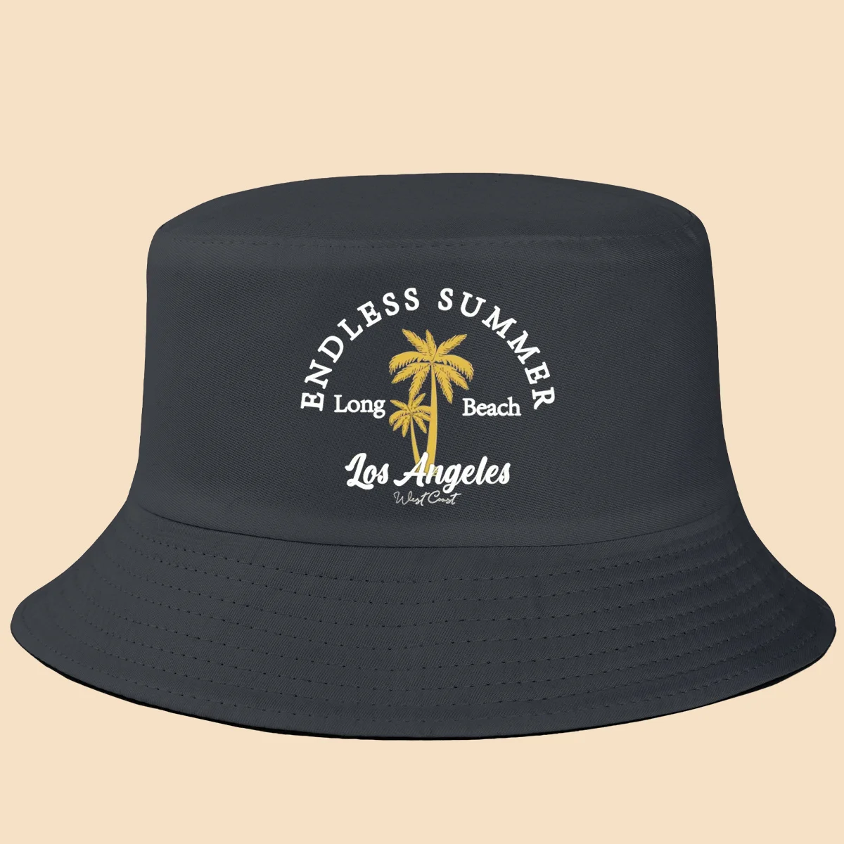 1 sombrero de pescador con estampado de árbol de coco dorado y letras de "Long Beach Los Angeles West Coast" de la marca "ENDLESS SUMMER". Moda Ca