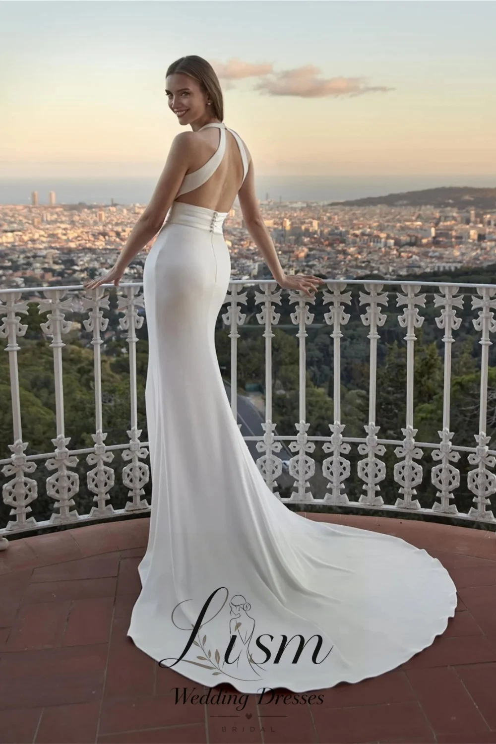 Lism Modern Wedding Dress Backless Sexy Mermaid Halter Buttons Sweep Train Pleated Long Bridal Gowns Vestidos De Novia Customize