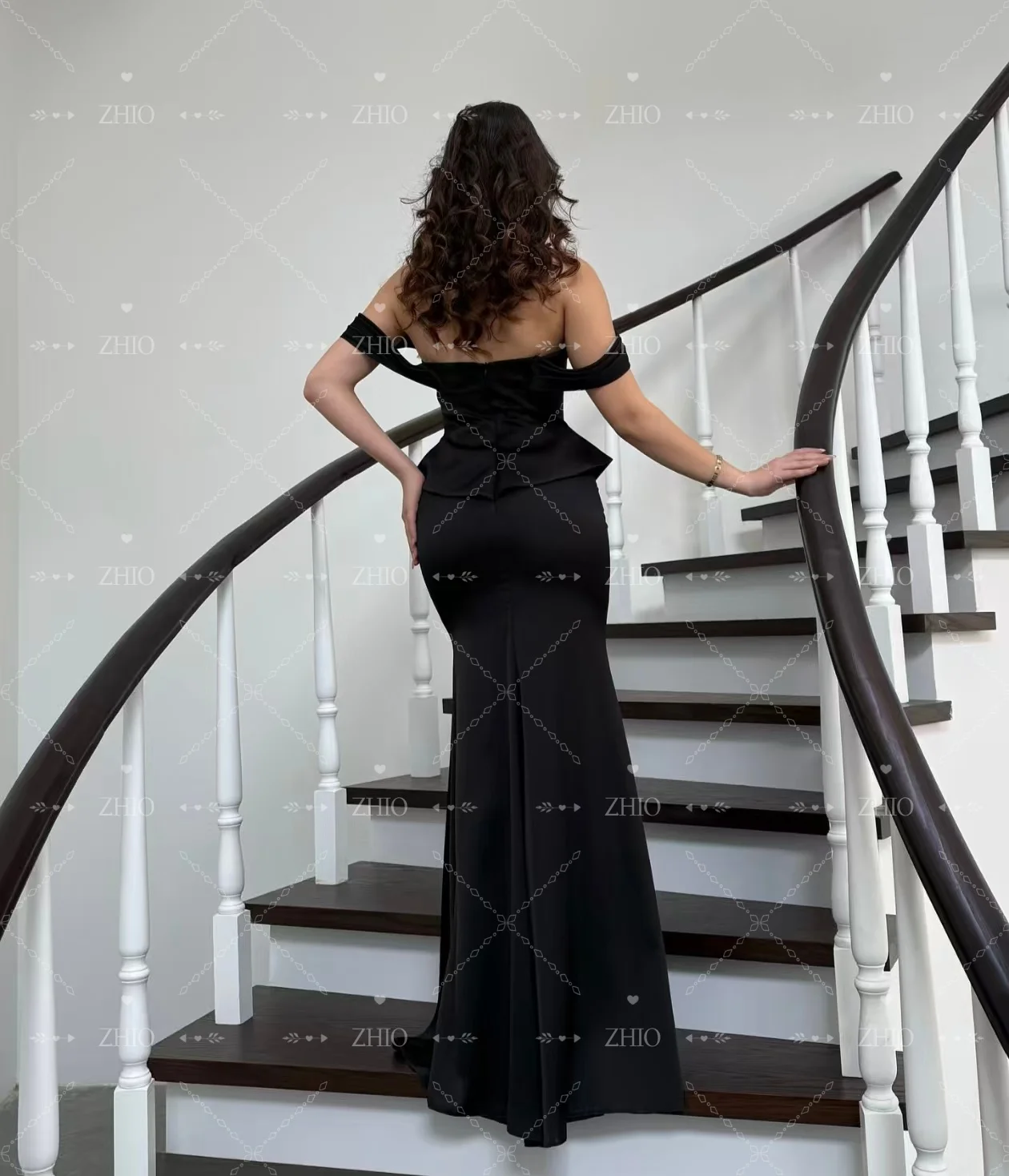 فستان سهرة بحورية البحر باللون الأسود الأنيق من ZHIO بدون أكتاف متدرج بطول الأرض من الساتان العربي السعودي فستان حفلات رسمي مخصص