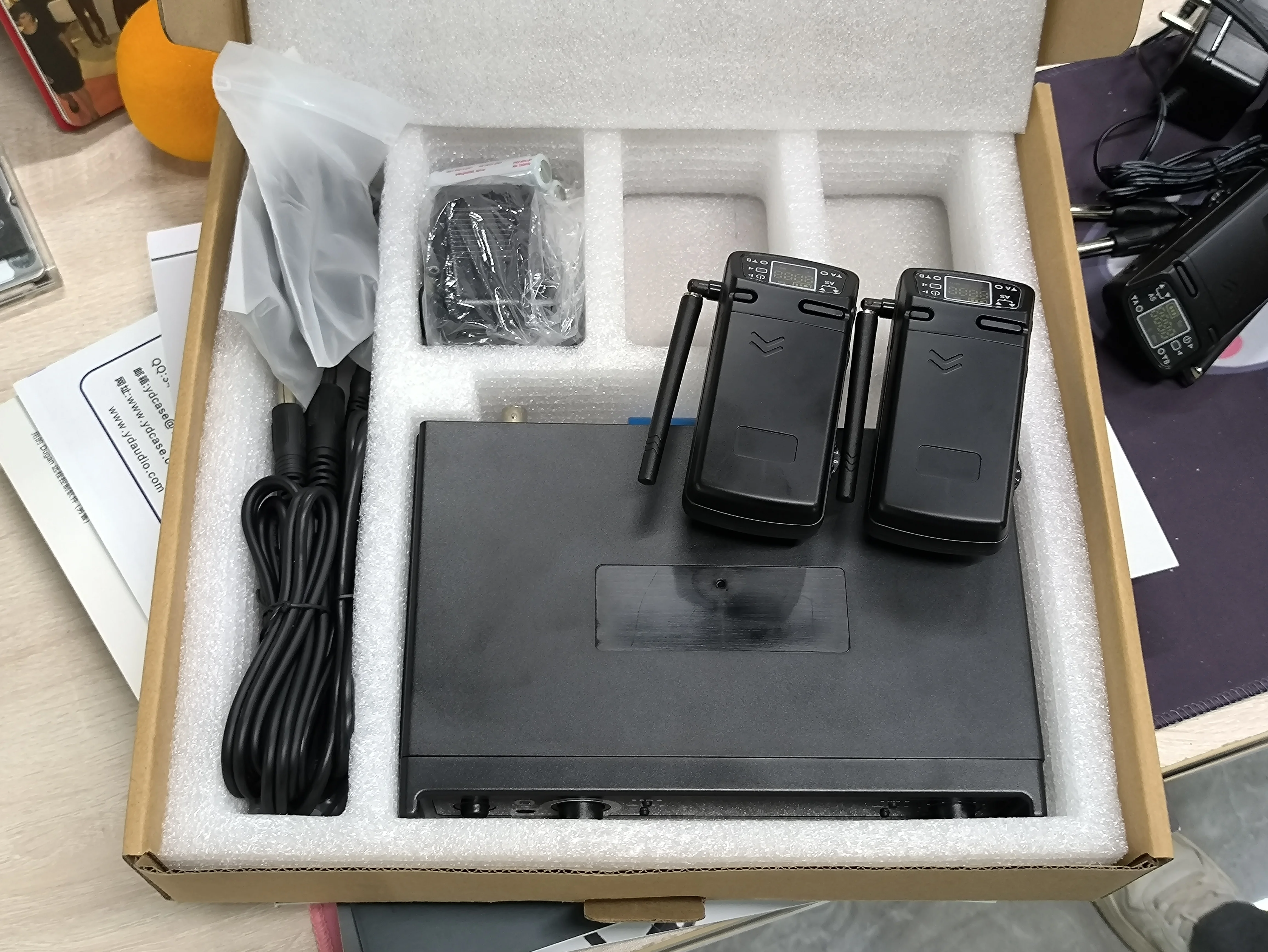 TLF Xtuga Prezzo di fabbrica M802 Sistema intrauricolare wireless stereo professionale UHF nell'orecchio