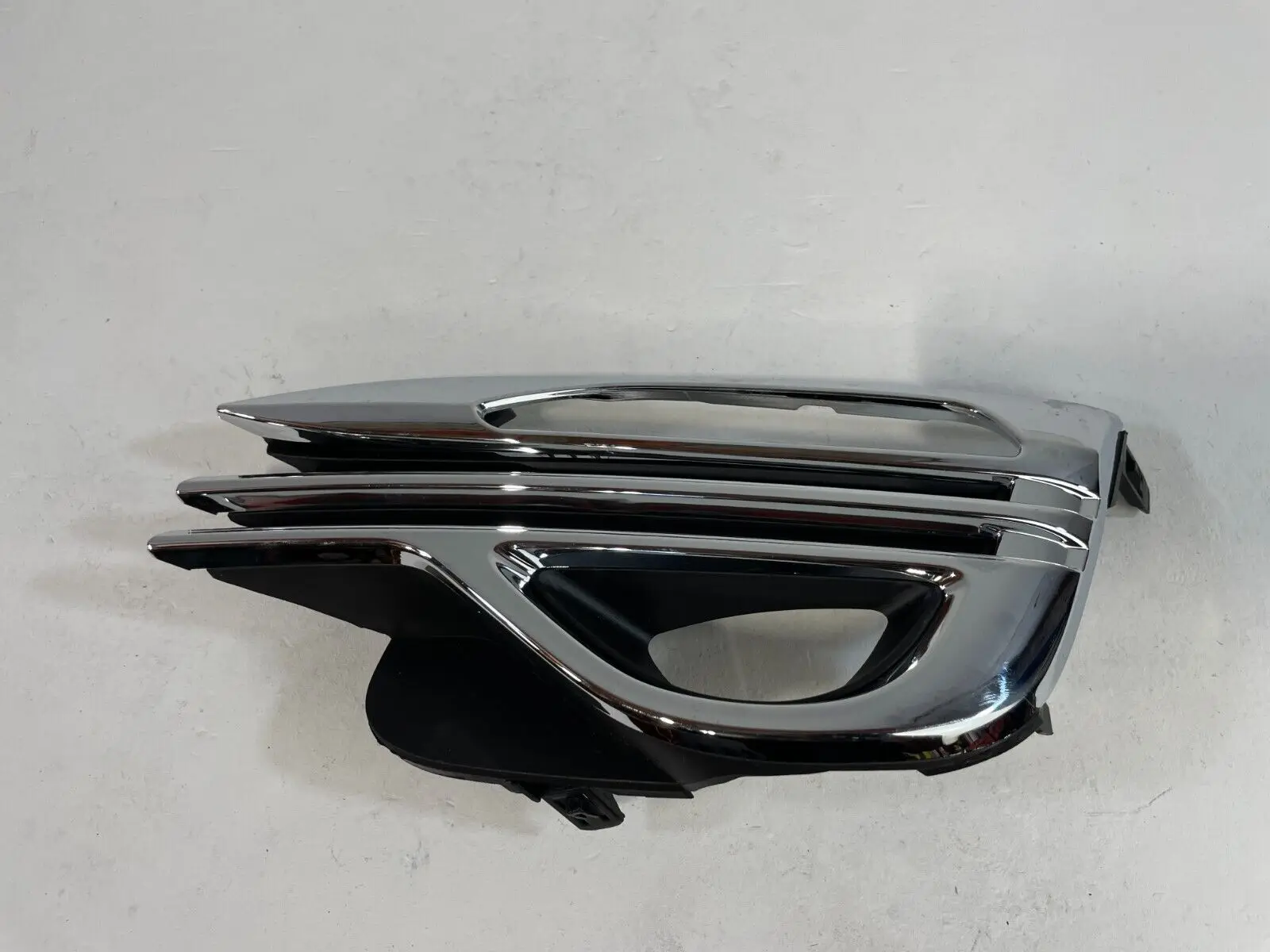 Front Bumper Fog Light Lamp Cover  For Infiniti Q70 Q70L 2016 2017 2018 2019 622564AM2A Foglight Fog Driving Light Bezel