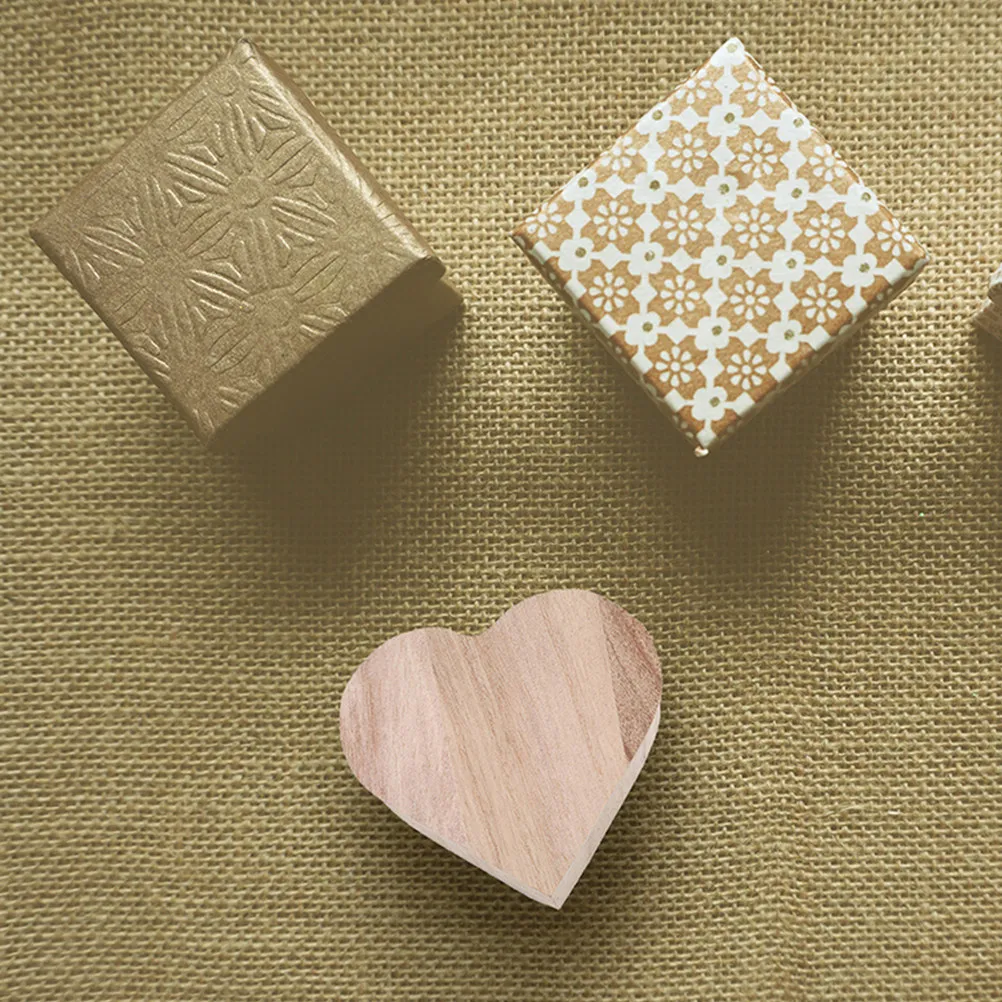 

2Pcs Wooden Heart Jewelry Container Spacious Compartment Elegant Design Perfect for Jewelry Organization and Gift Presentation