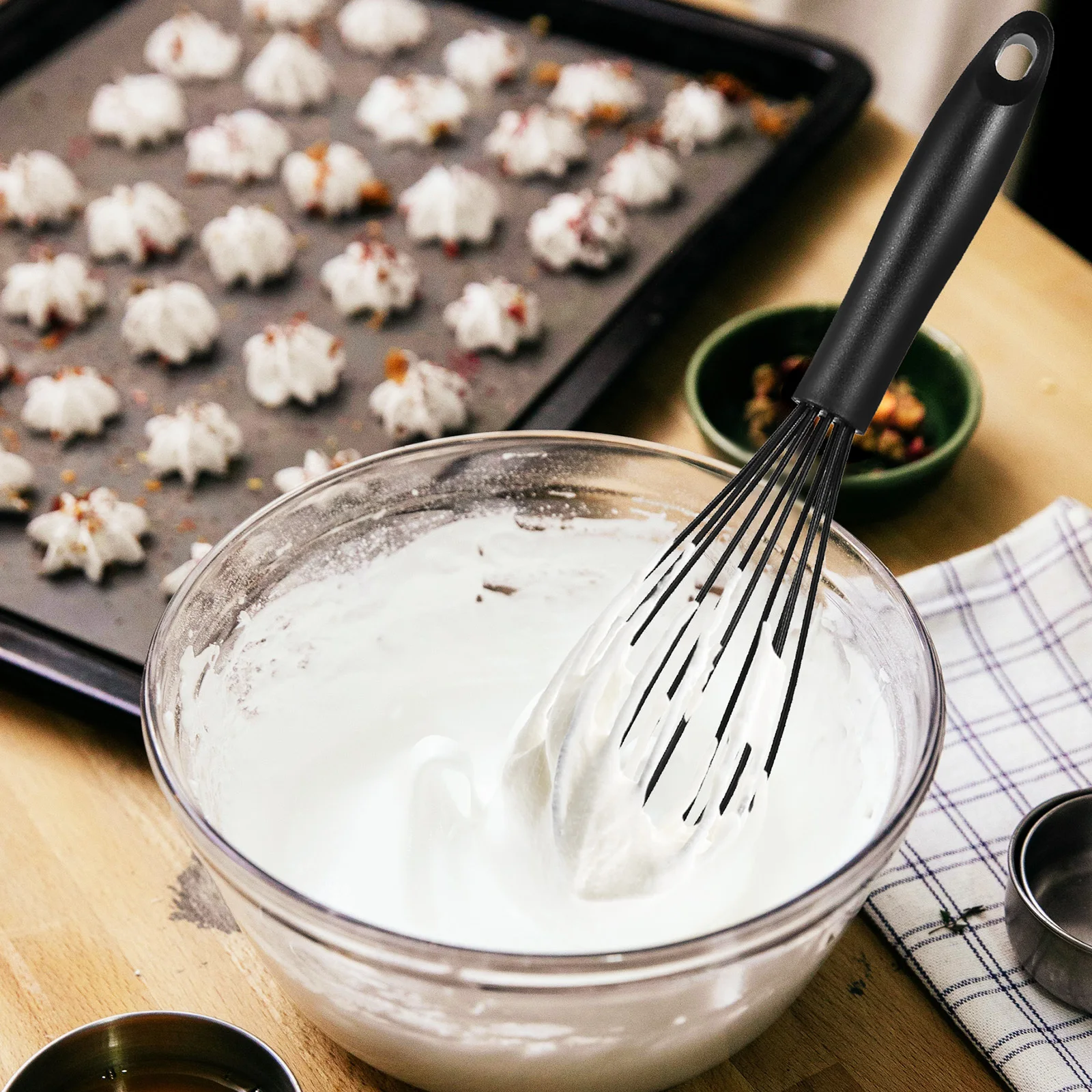 

1pcs Hand Manual Balloon Whisk Silicone Stainless Steel Egg Whisk Kitchen Tools For Cooking Baking Cake Milk Cream Stirrer