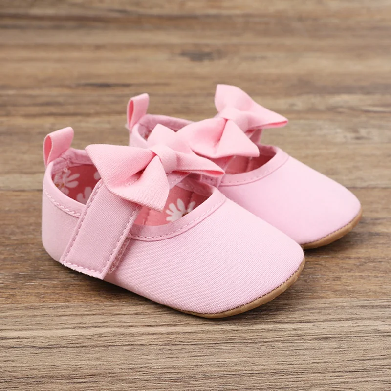 

Adorable Anti-Slip Baby Girl Shoes: Soft Sole, Cute Bowknot, Perfect for 0-1 Year Old Princesses!