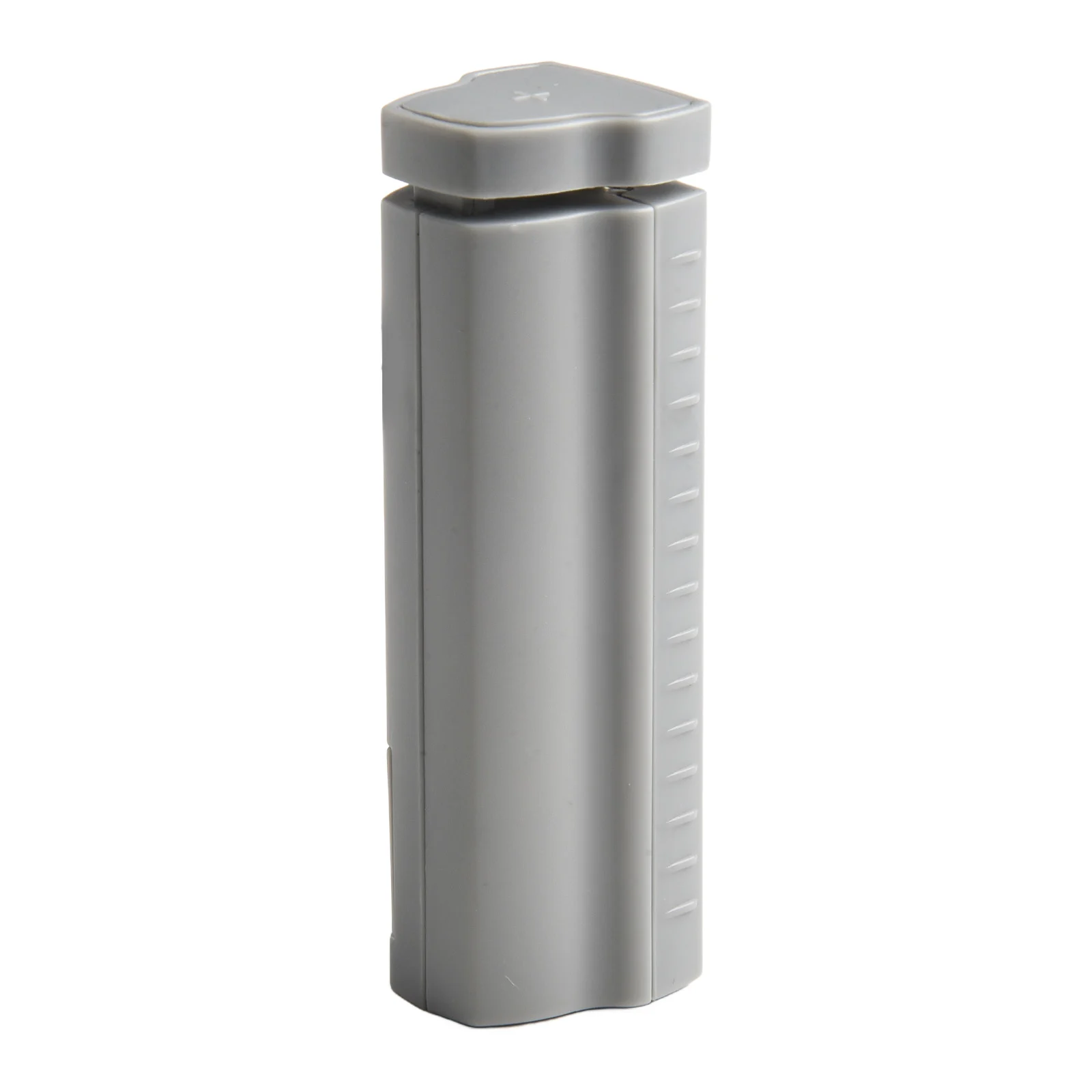 

Lightweight Diagnostic Tool for Quick Assessment of AAA AA and Button Cell Batteries Using a Tricolor Meter Display