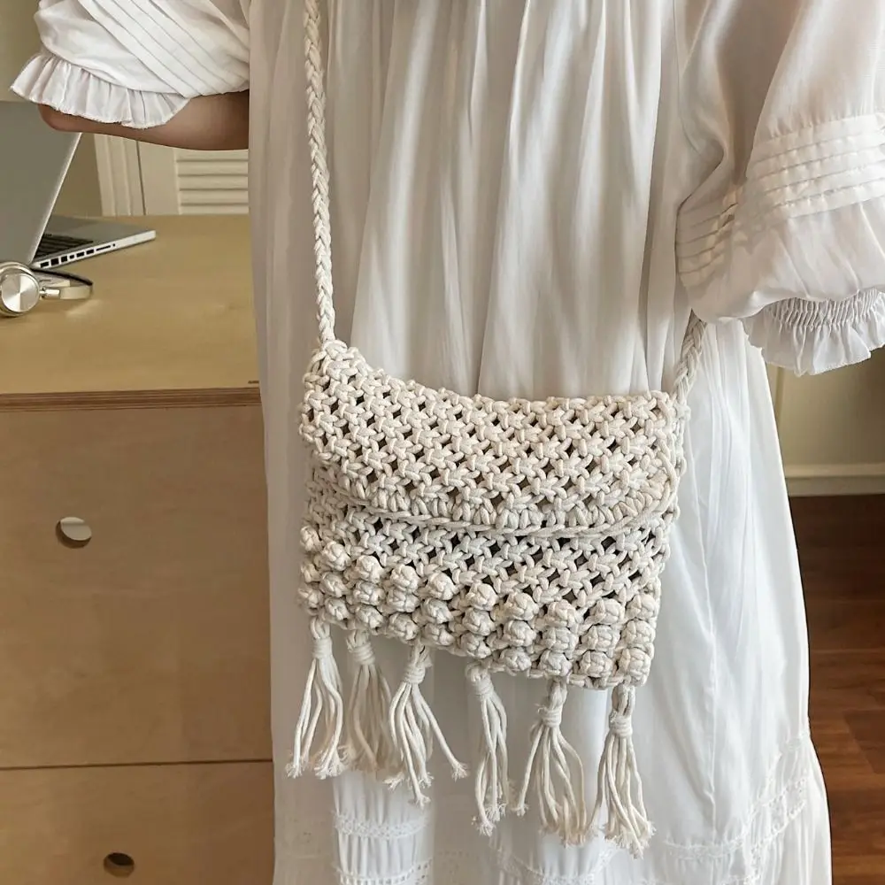 

Плетеная сумка из хлопчатобумажной нити, пляжная сумка в богемном стиле, пляжная сумка с кисточками, большая вместительная вязаная крючком полая сумка на плечо