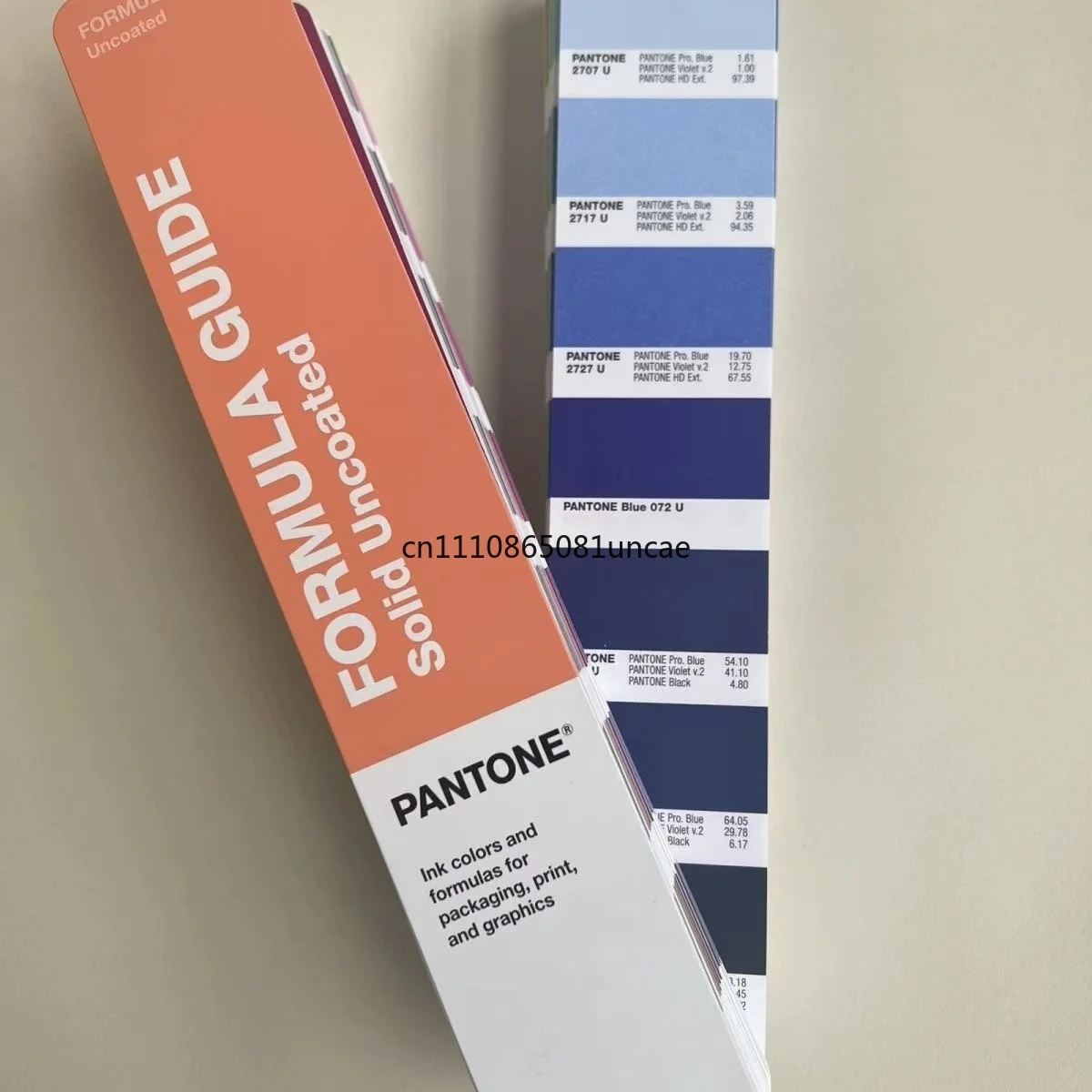 carte-de-couleurs-standard-internationale-pantone-pms-impression-gp1601b-echantillon-de-peinture-de-2390-couleurs