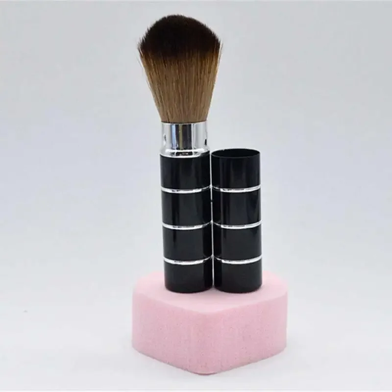 Brocha de Metal retráctil a la moda para mujer, brochas de maquillaje cosméticas, base en polvo, colorete, herramienta # Y Y