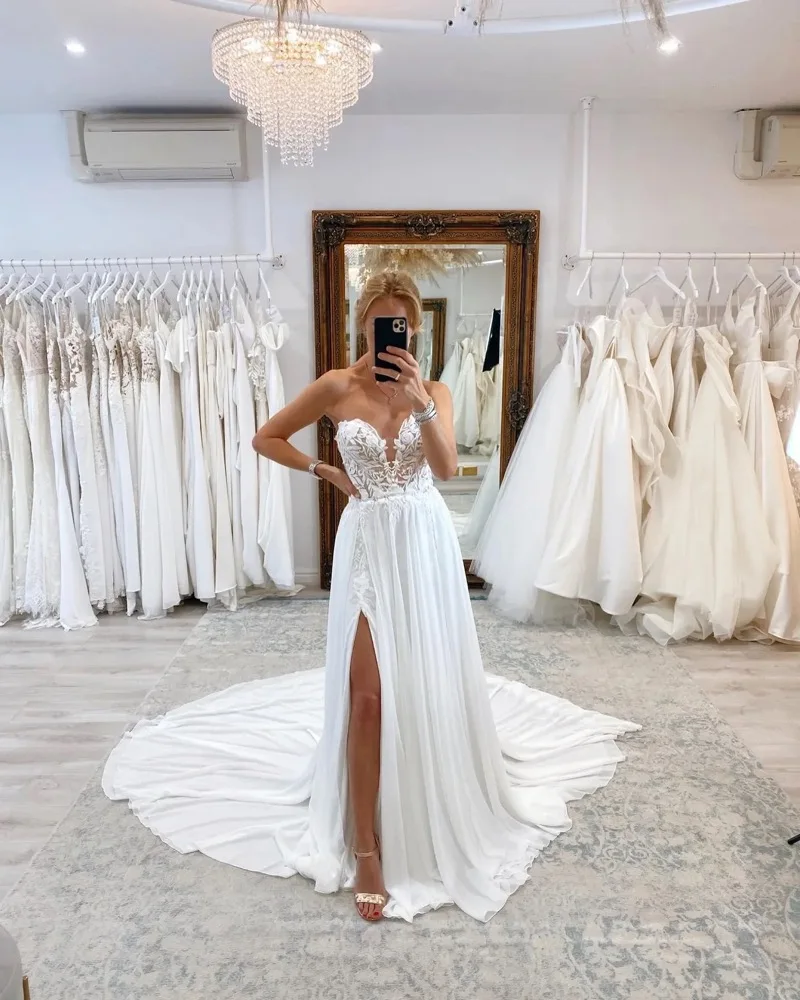 Boho Slit Designer Sweep Train Wedding Dresses Sweetheart Lace Applique Button Wedding Dresses 2024 A Line Bridal Gowns Customiz