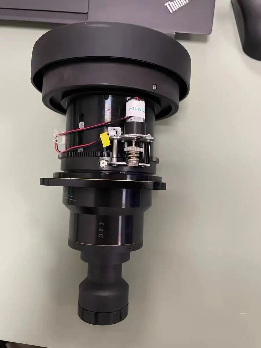 

Объектив с зумом для проекторов Christie D13WU, DHD775, WT1, WU1500, DSU13K, EH7700, HD6, DWU, DHD Series, 0.8-кратный короткофокусный объектив