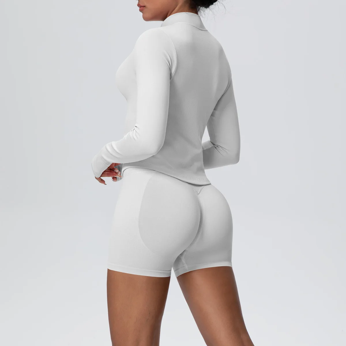 

Women's Seamless Tight Yoga 3 Piece Set Sports Vest Zipper Jacket Hip-Lifting Shorts Outdoor Casual Running Fitness Sports Set