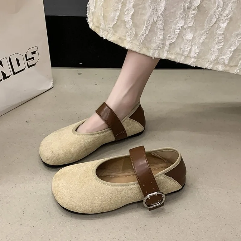 مصمم الباليه مسطحة القاع فستان واحد Tabis لوليتا أحذية النساء النمط الفرنسي مساء ماري جين أحذية أحذية امرأة المتسكعون