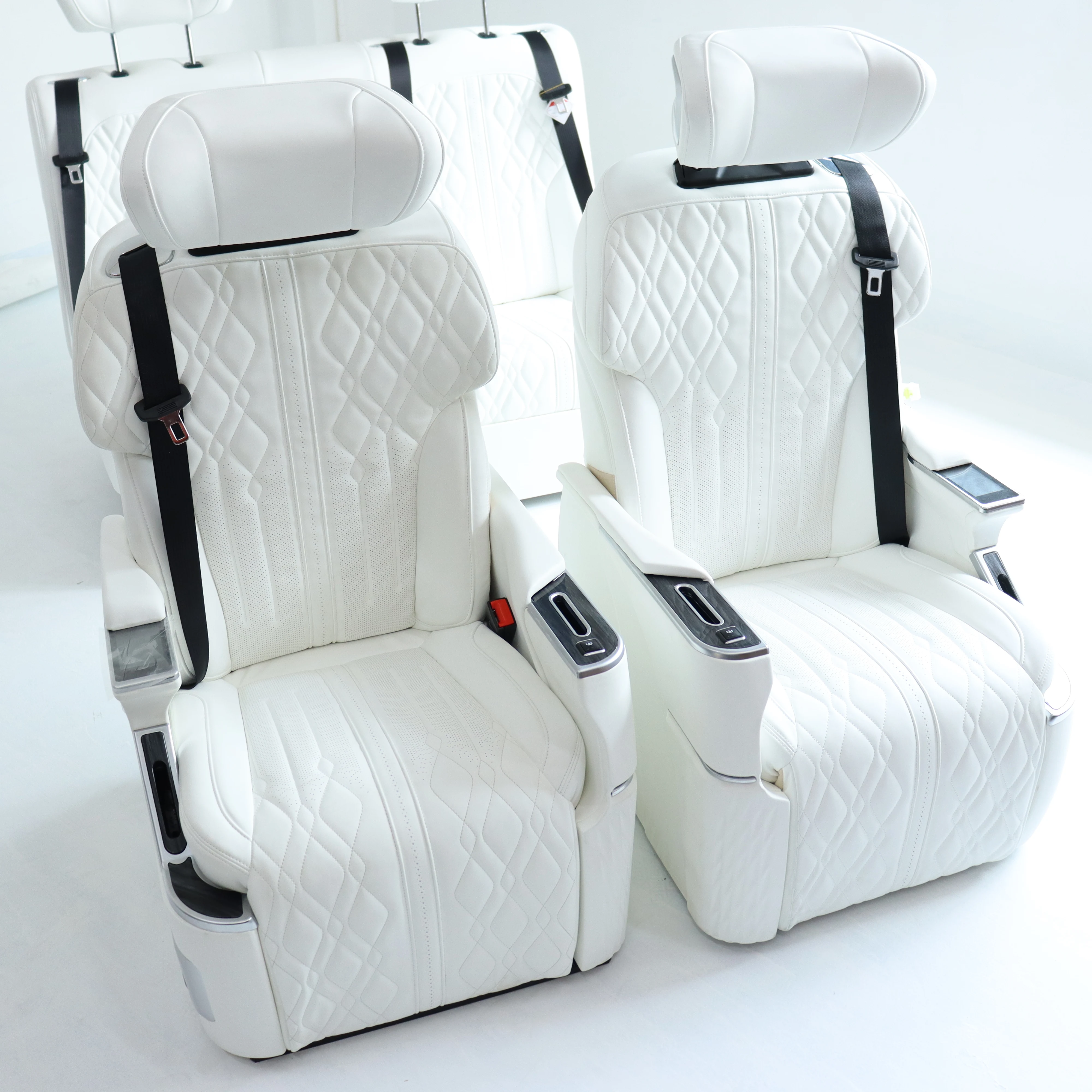 

Tom AutoVan Interior Conversion Car Interior for Alphard Van Minibus W447 Luxury Three Seats