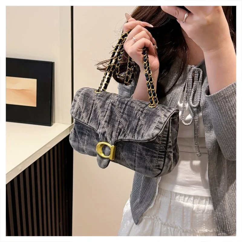 

2025 Модный женский кошелек через плечо, нишевый дизайнерский легкий веганский кожаный регулируемый ремешок, повседневный шикарный универсальный