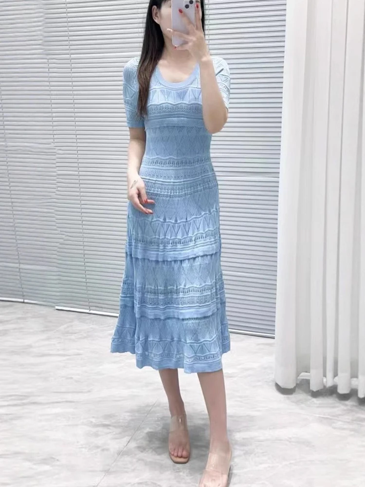 

Two-piece stretch Slim knit dress temperament elegant hollow crochet round neck short-sleeved women's dress 2025 summer new