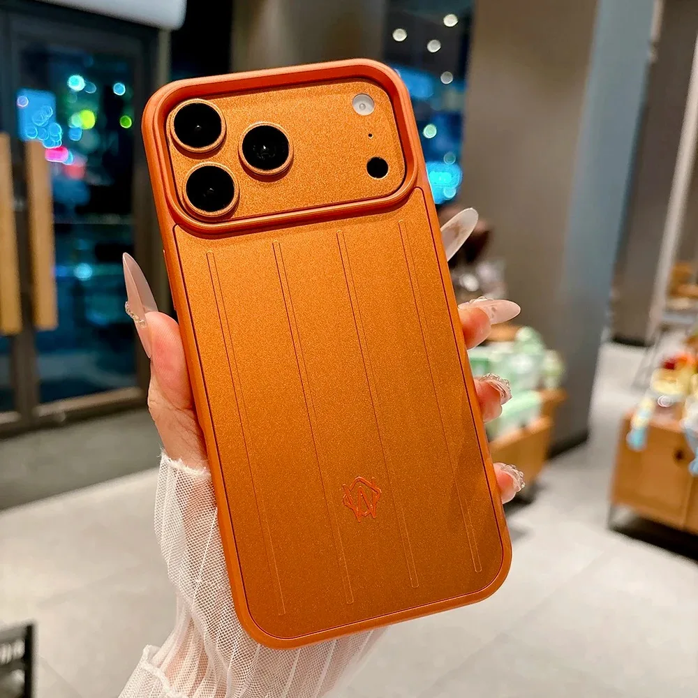 Luxuriöse matte Legierungs-3D-Handyhülle mit Streifenmuster, geeignet für iPhone 17 16 15 14 13 Pro Max, stoßdämpfende Schutzhülle