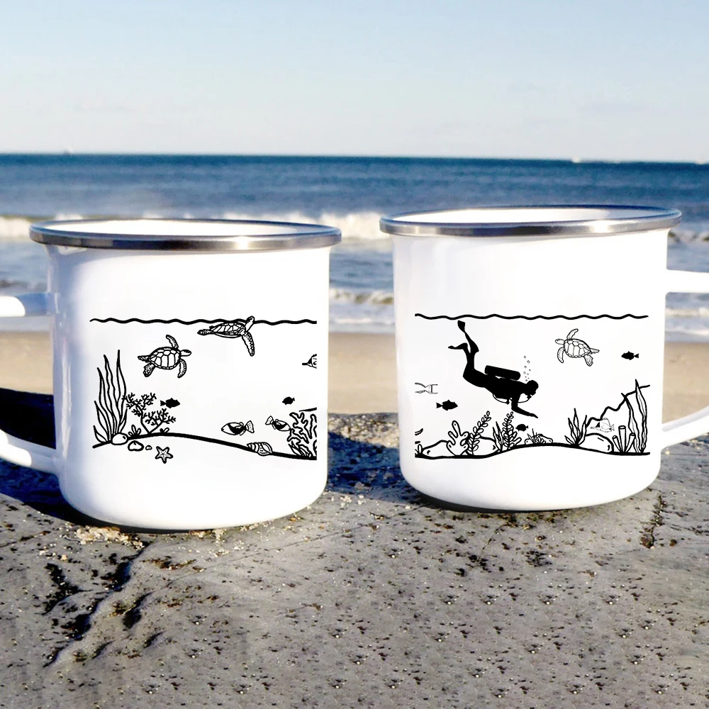 Personalizzato Surfer Beach Camper Mug subacquei subacquei tazze Hawaii Beach Campfire smalto acqua tazze da caffè regalo di surf creativo