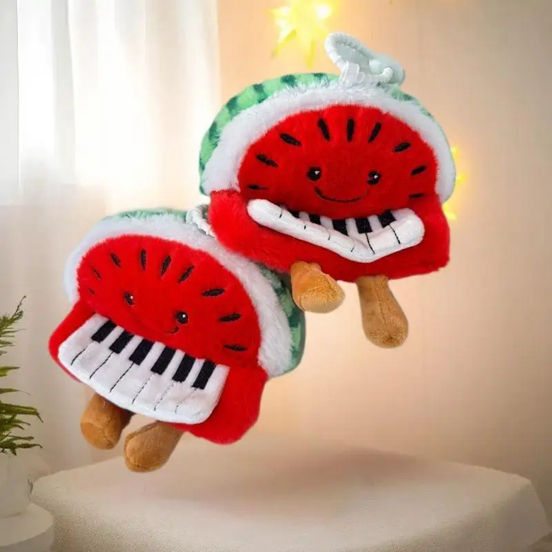 Precioso paquete doble de muñecos de peluche de piano de sandía; Encanto de bolso; Juguete suave, ideal para adornos navideños y regalos.