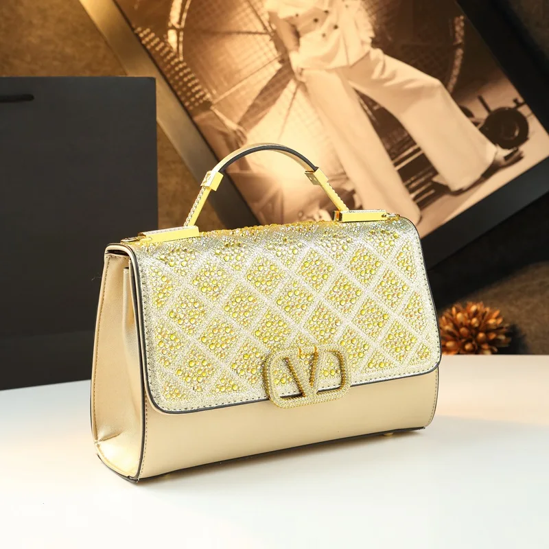 

2025 Designer-Inspired Calfskin Bag | Chic Chain Strap Underarm Purse | Exclusive & Trendy Women's Shoulder Bag