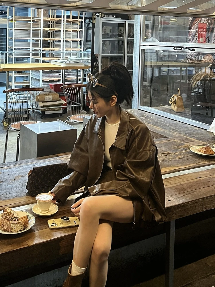 Amerikanischer Retro-Stil PU-Lederjacke Damen Motorradjacke Street-Style Locker Geschnitten Normale Länge Herbst Winter Oberteil