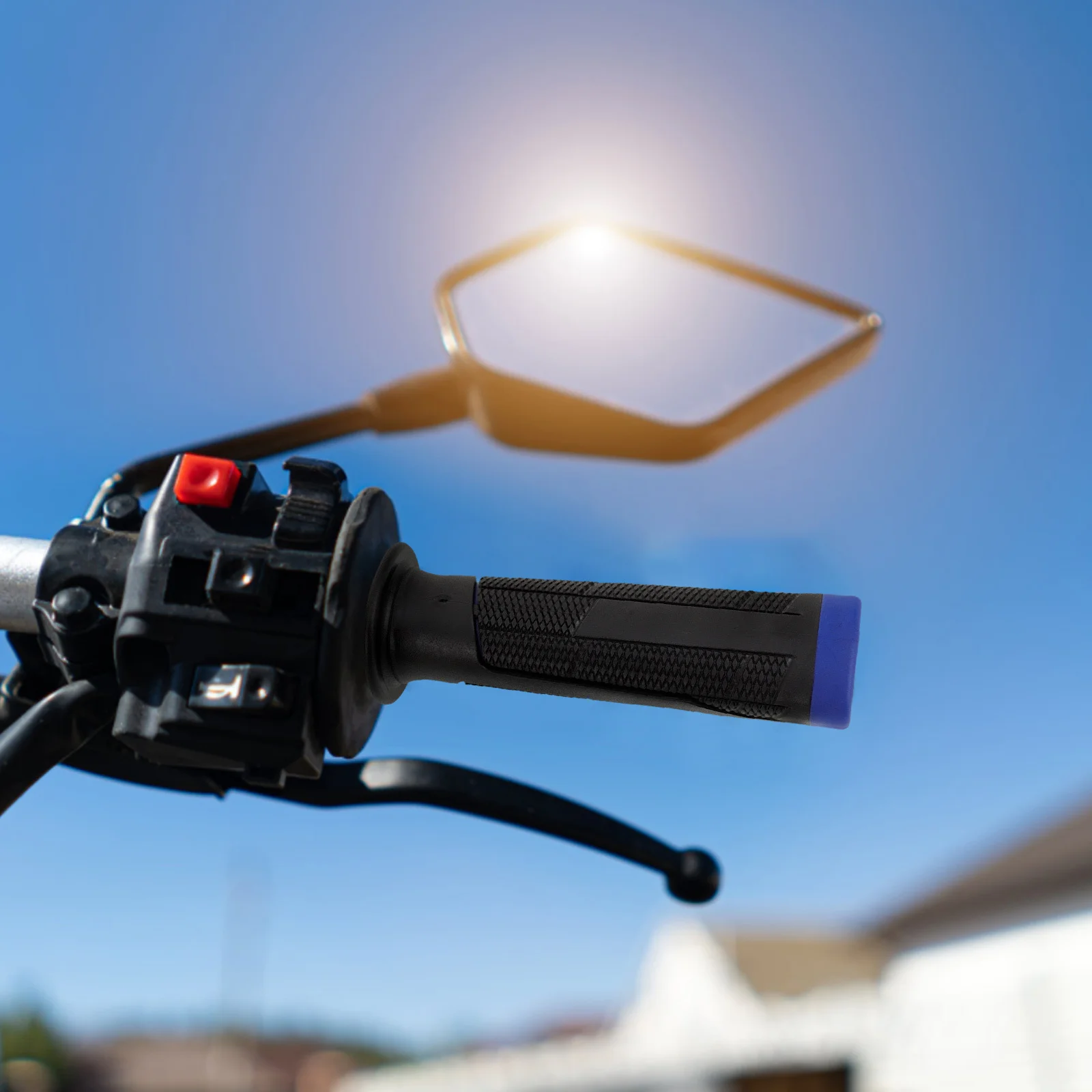 

2Pcs Motorcycle Handlebar Grips Antislip Durable Comfortable Stylish Easy Installation Universal Motorcycle Handle Grips