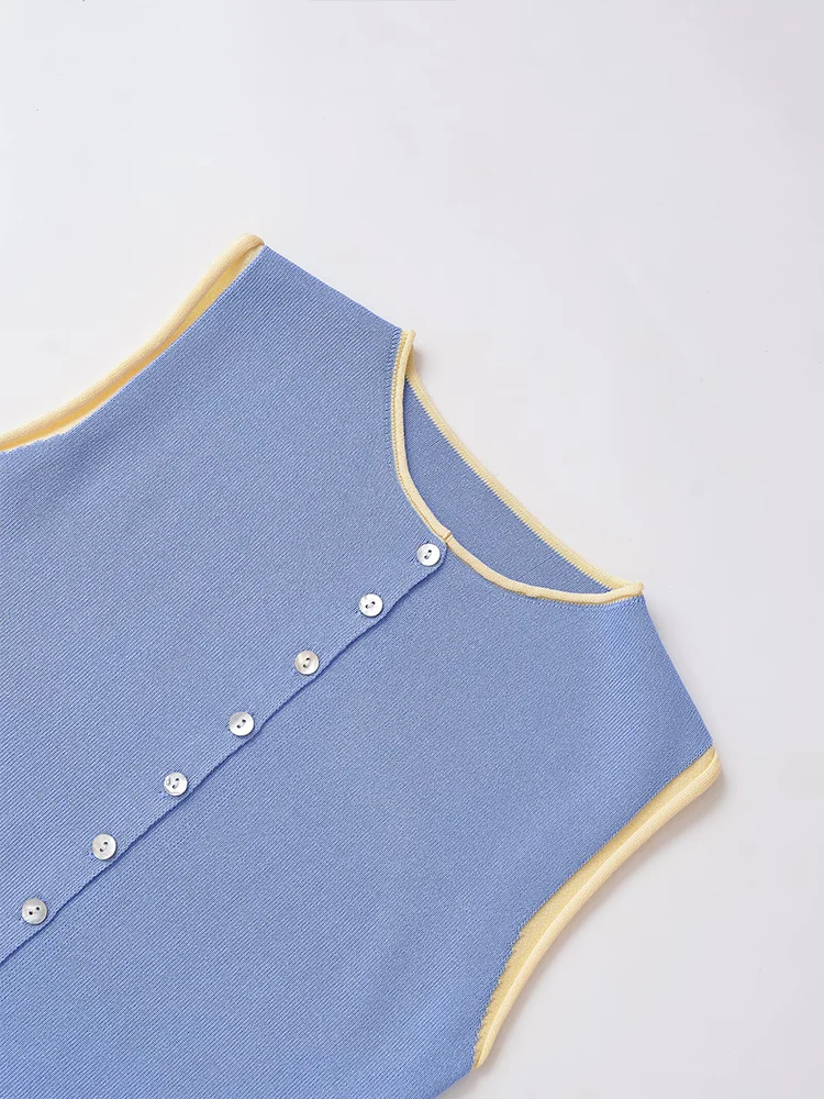 Europejski i amerykański styl, nowa kolekcja jesienna, damska odzież, patchworkowy, ozdobny, okrągły dekolt, bezrękawnik, dzianinowy top.