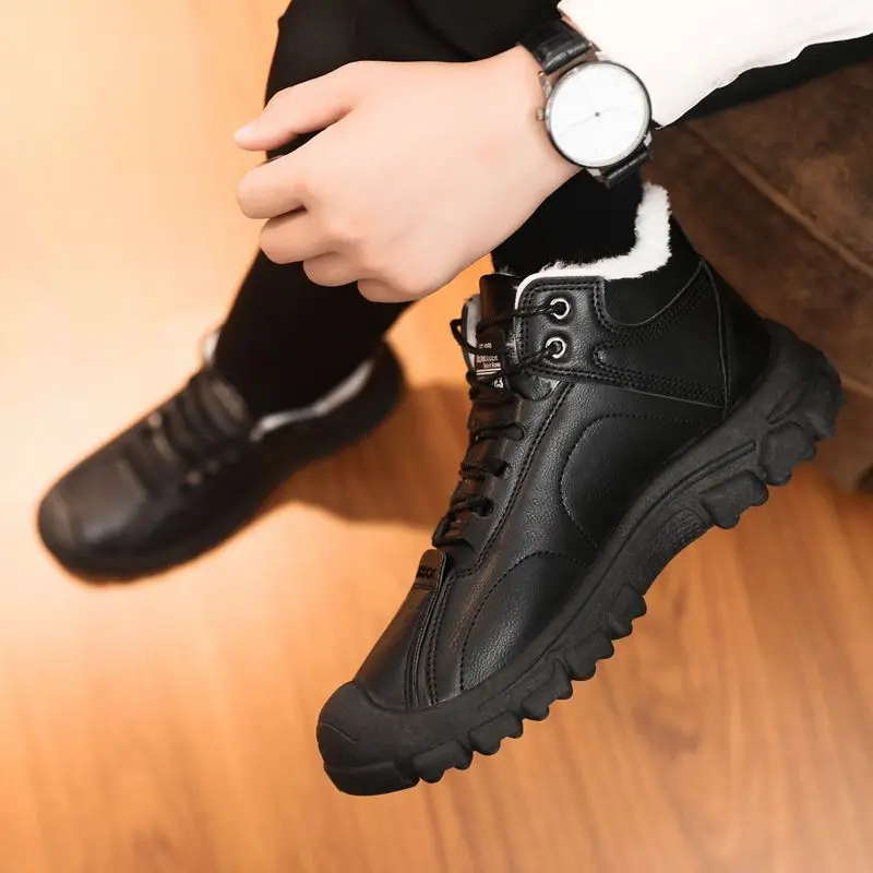 Men Winter Snow Boots Plus Size Leather Warm Fur Lined High Top Non-Slip Casual Outdoor Comfortable Shoes