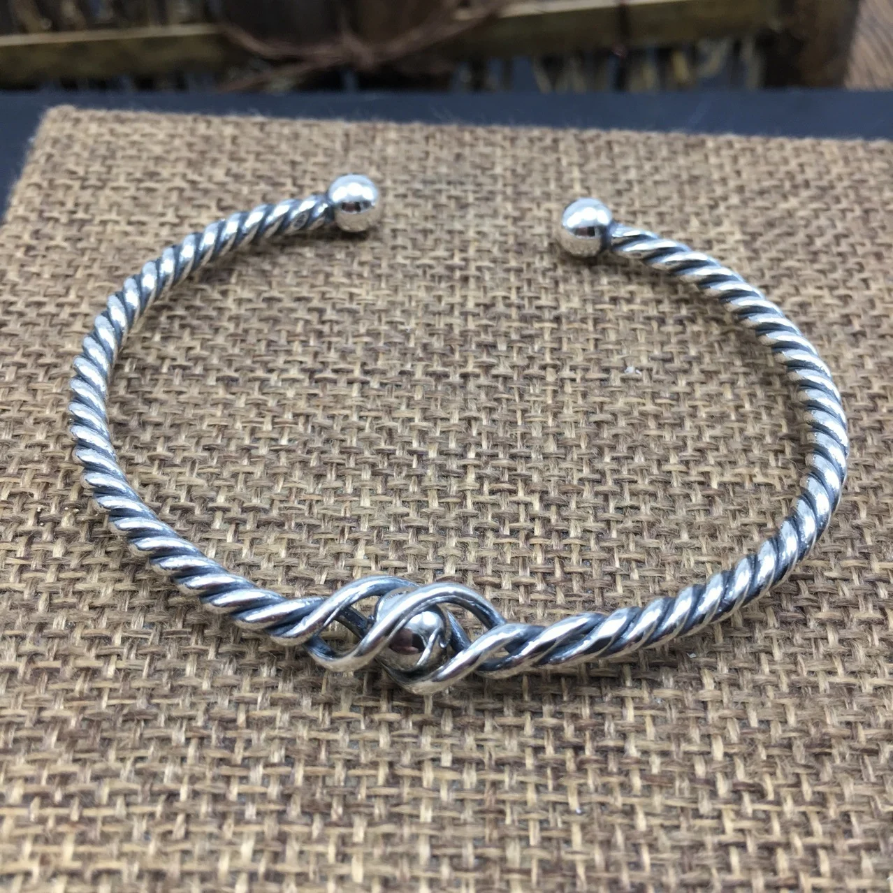 Bracciale con perline di trasferimento in argento sterling 925 Chiang Mai Bracciale con perline avvolte in filo intrecciato a mano Gioielli retrò da donna